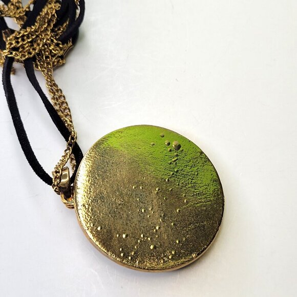 Gold Swirl Pendant Necklace Long Necklace - Picture 4 of 7